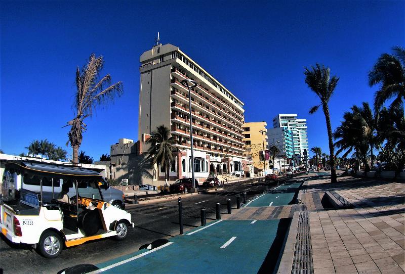 Hacienda Mazatlan Sea View Hotel Exterior photo